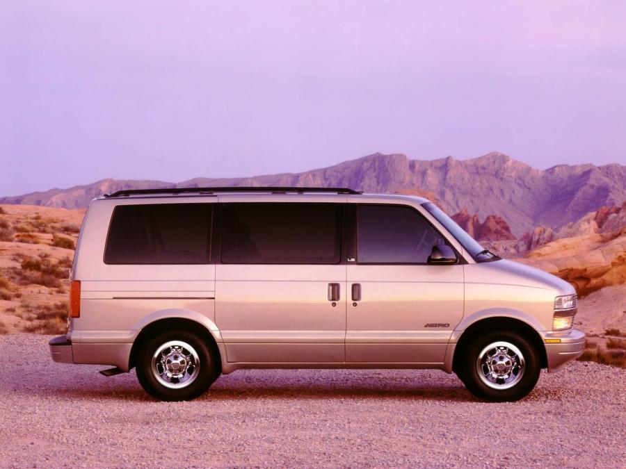  Chevrolet Astro 1995 года  (фото 2 из 16)